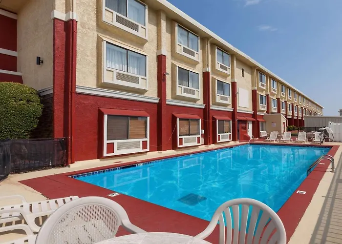 Ramada By Wyndham Oklahoma City Airport North