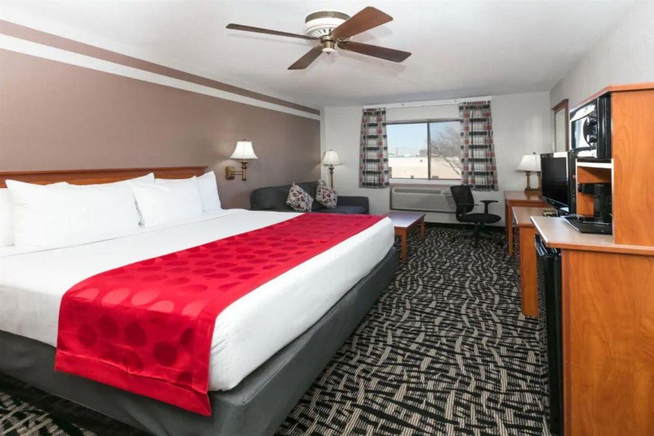Ramada By Wyndham Airport North Hotel Oklahoma City