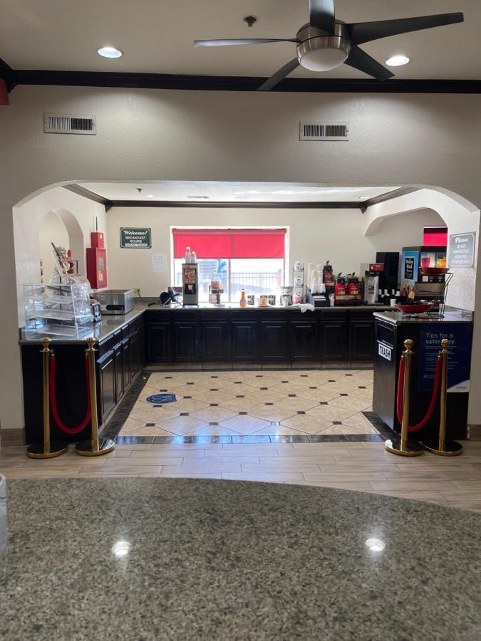 Ramada By Wyndham Airport North
